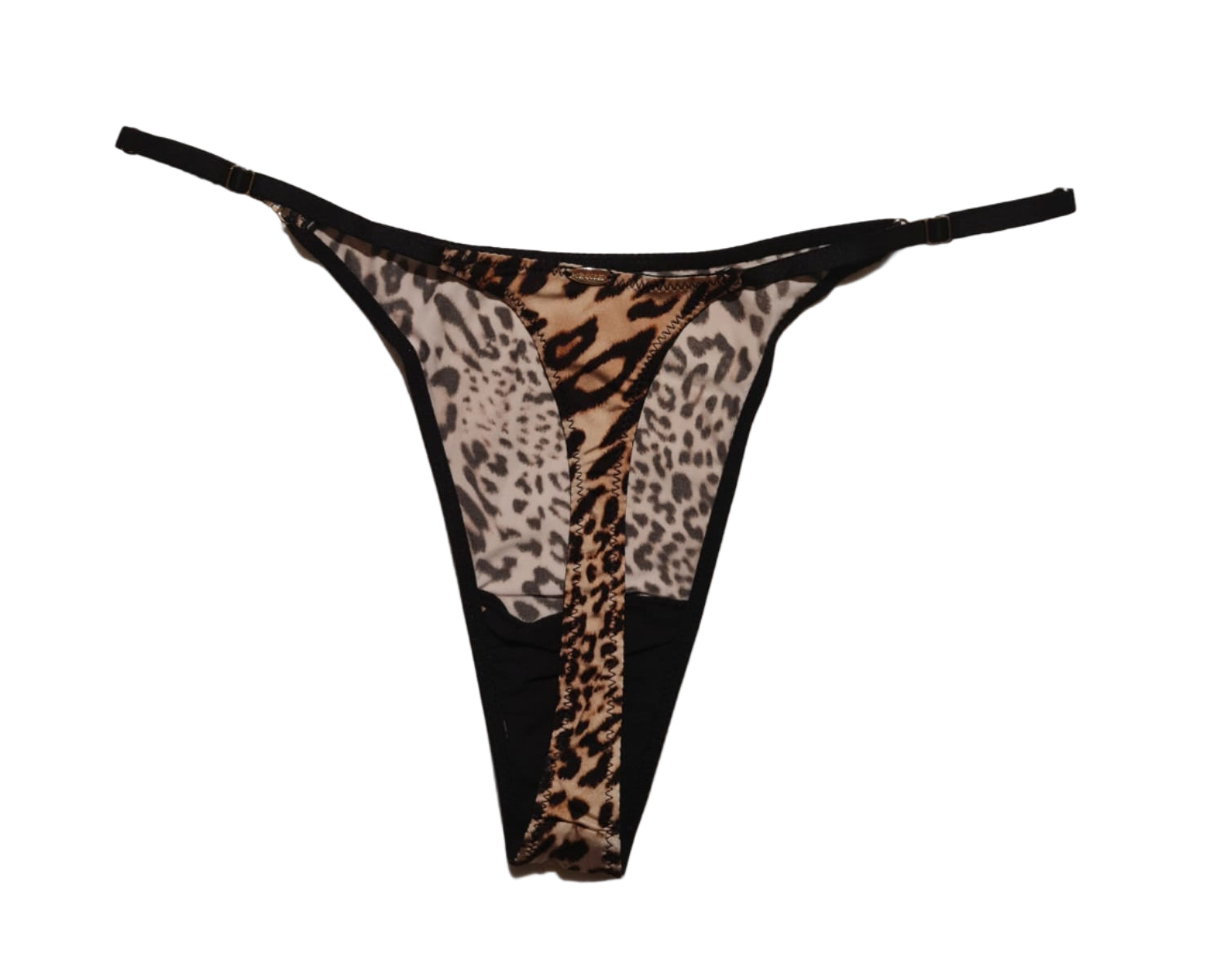 Tanga im Leoparden-Muster